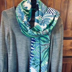 Stella & Dot Scarf with Pouch